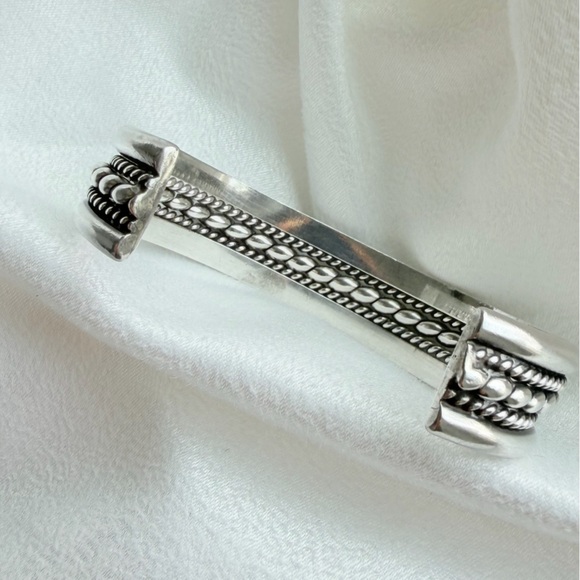Navajo Tahe Sterling Silver Multi-Row Triple Twisted Wire Rope & Cuff Bracelet - Picture 4 of 15